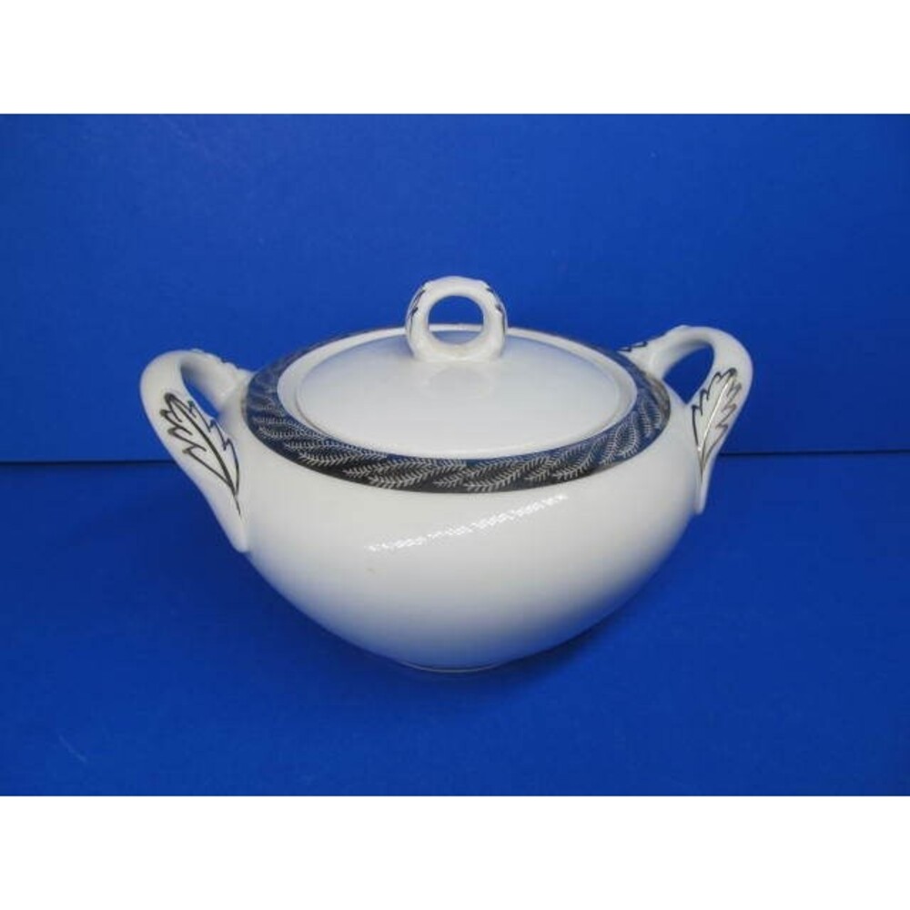 Fukagawa Japan Arita Silver Lichen Pattern 917 Covered Sugar Bowl & Gravy Boat